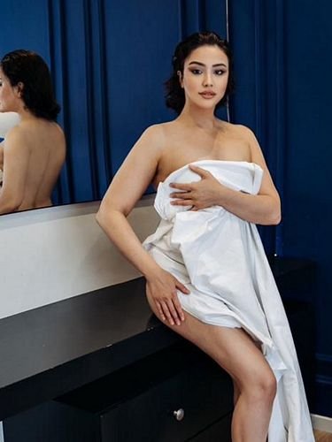 Model Escorts in Dwarka Sector-12
